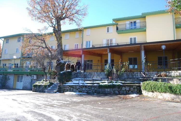 Hotel Ristorante Gusana Gavoi Exterior photo